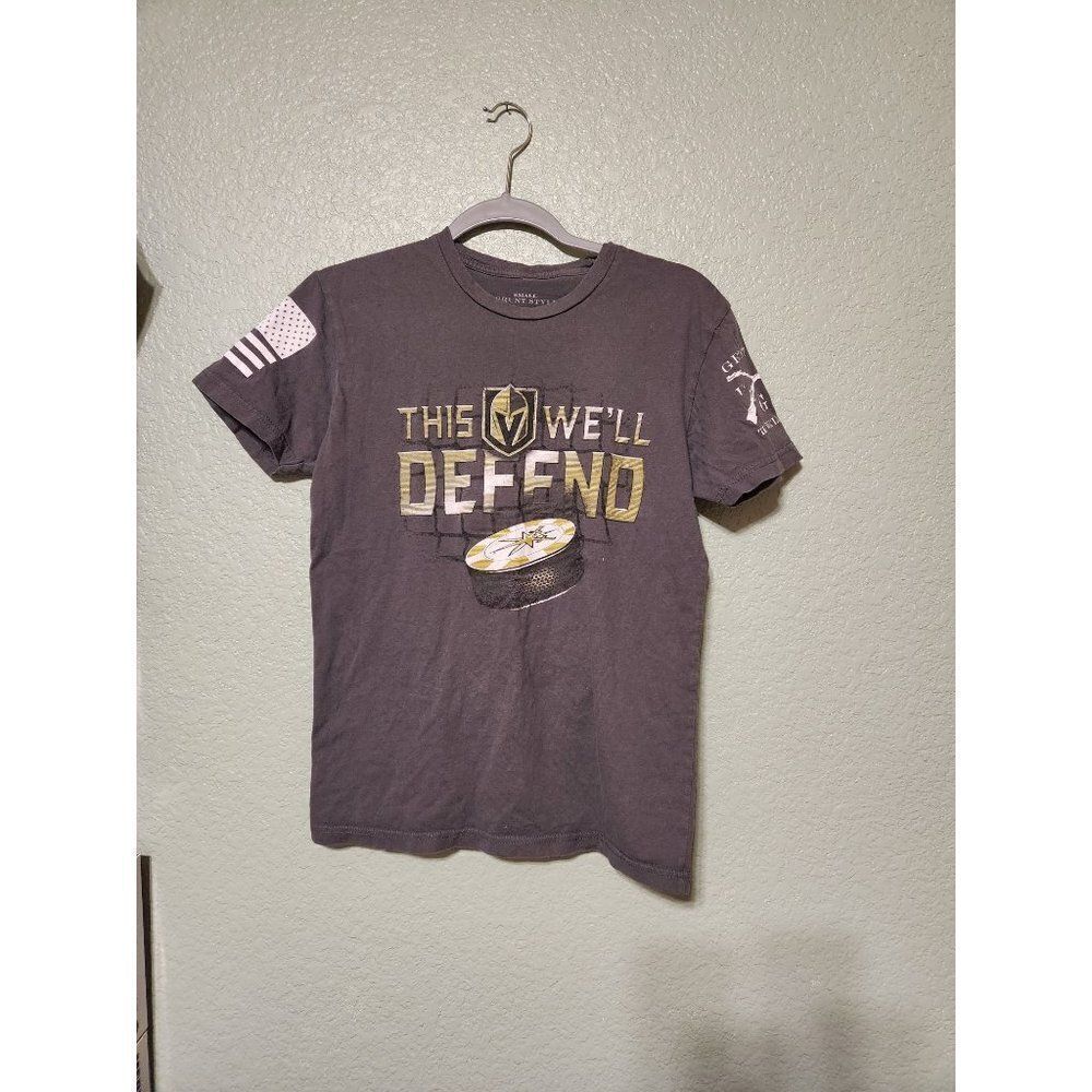 Womens small grunt style golden knights shirt